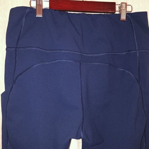 XL Navy Crop 7/8 Power Workout Leggings - Picture 6 of 11
